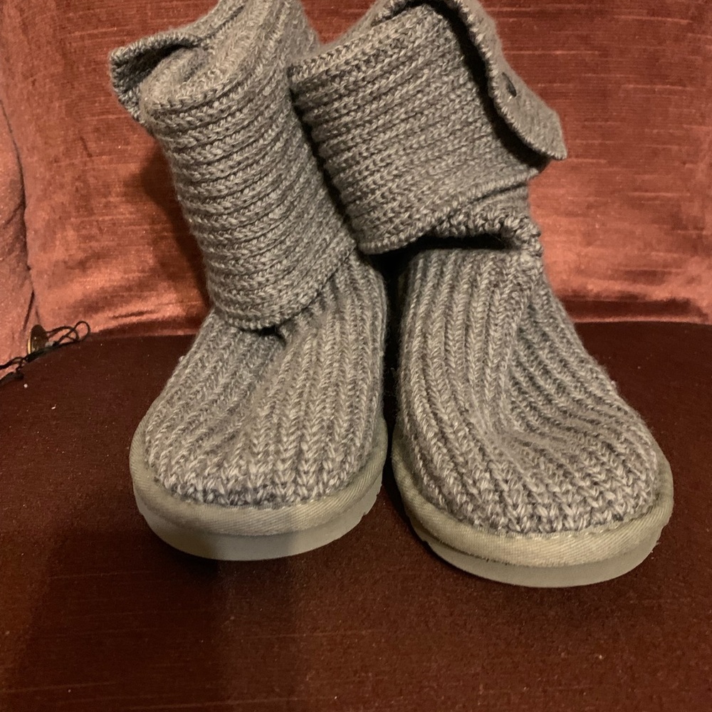 Women’s Ugg fold over boots